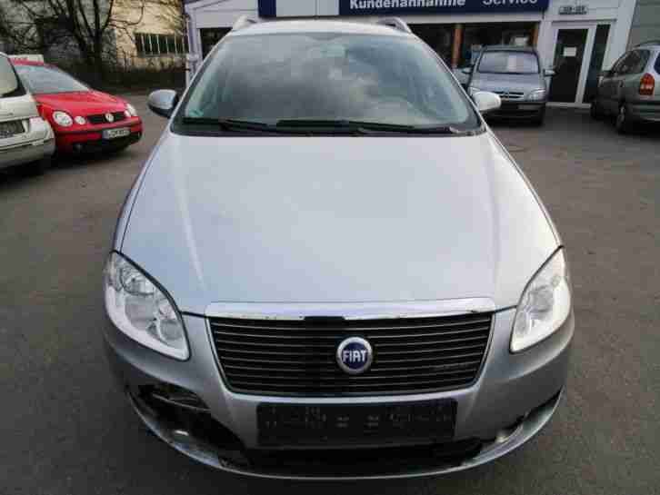 Fiat Croma 2.4 Multijet 20V DPF Automatik Emotion TÜV 1/2018 Unfall 200 PS