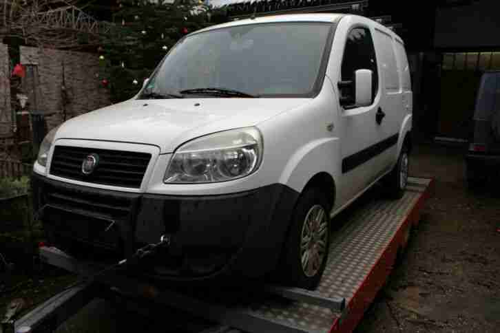 Fiat Doblo Cargo, Motorschaden, Bj. 2007 86.000 km