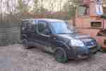 Doblo Diesel in Schwarz mit Motorschaden Bj. 2007