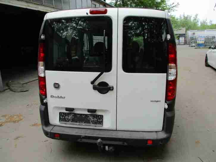 Fiat Doblo / Modell 2008 / BJ 2007 / Unfallwagen
