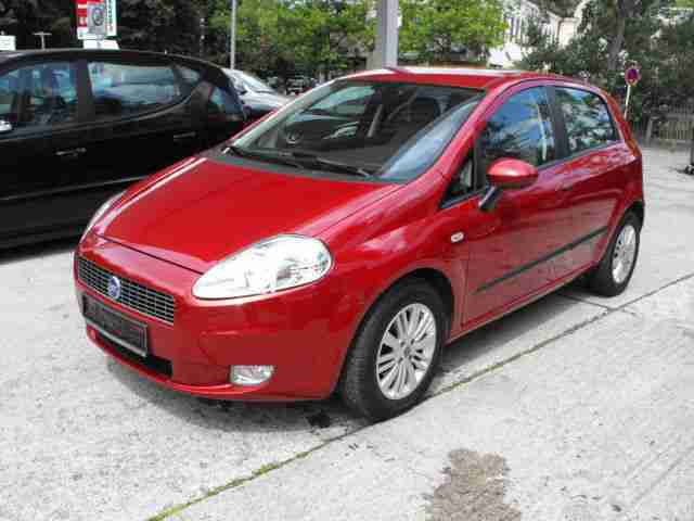 Fiat Grande Punto 1.4 16V Emotion KLIMAAUT. PDC
