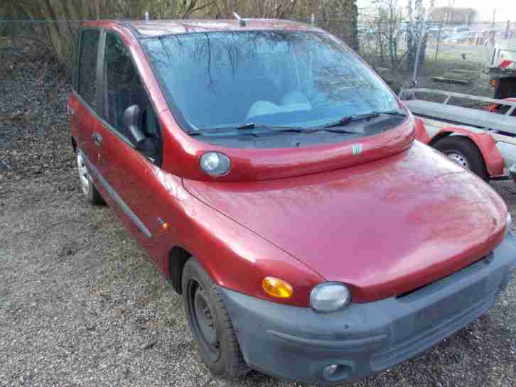 Fiat Multipla mit Motorschaden