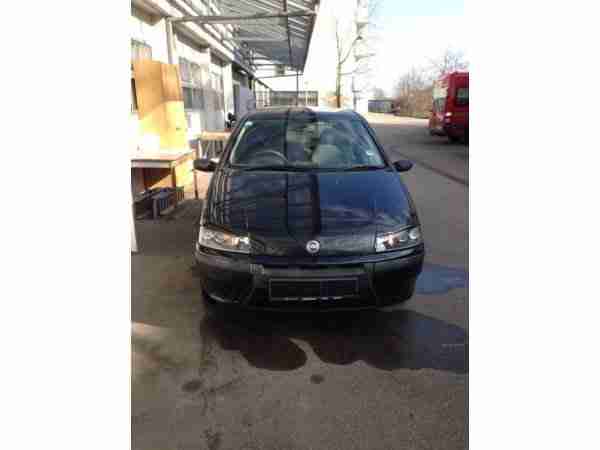 Fiat Punto 1,2L 8 Fach Bereift