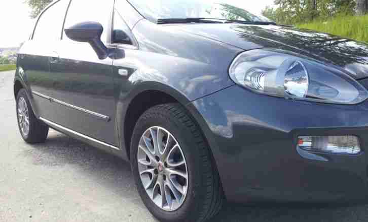 Fiat Punto 1.4 Dynamic >> Benziner 77 PS, 8- Fach Bereifung, 75TKM, TÜV 04/2019