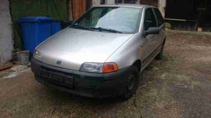 Punto 55 S 176, 1.1 55PS HU Dez 2016 206356km