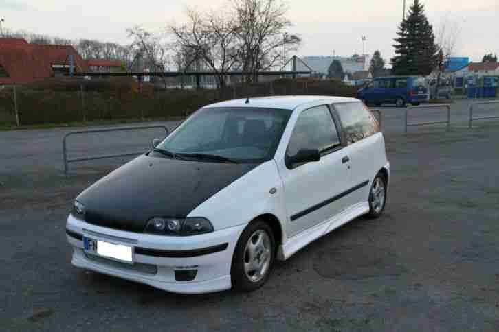 Fiat Punto 85 Sporting top Zustand 148500km 1Jahr Tüv Radio Freichsprech.