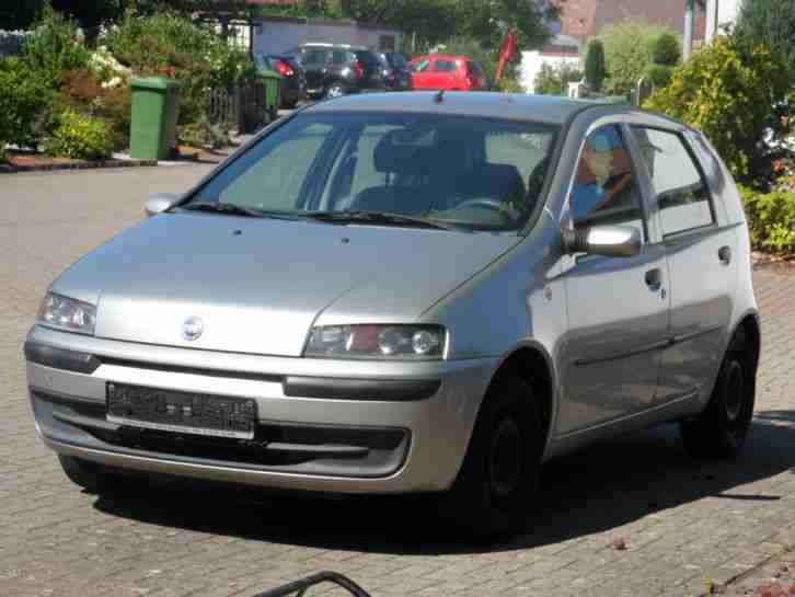 Punto, silber, EZ 2001, 5 Türer, 191.236 km, kein