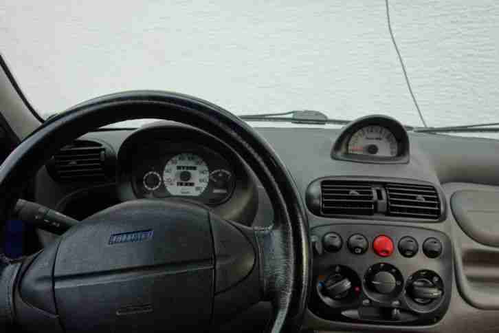 Fiat Seicento Unfallwagen zum Ausschlachten