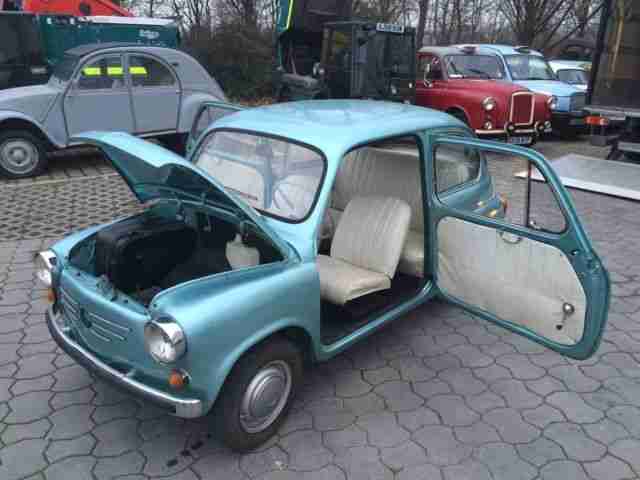 Fiat Zastava 750 Selbstmördertüren