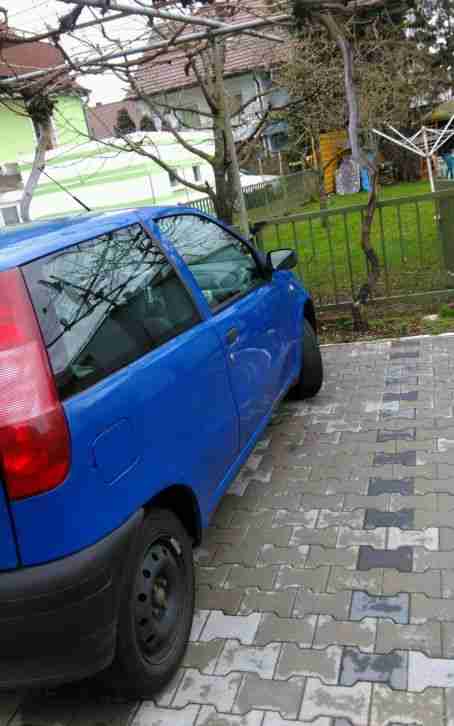 Fiat punto 1 Jahr Tüv nur bremse Defekt