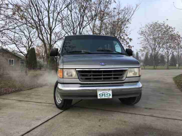 Ford Econoline E 350 5.8 EFI V8 Van