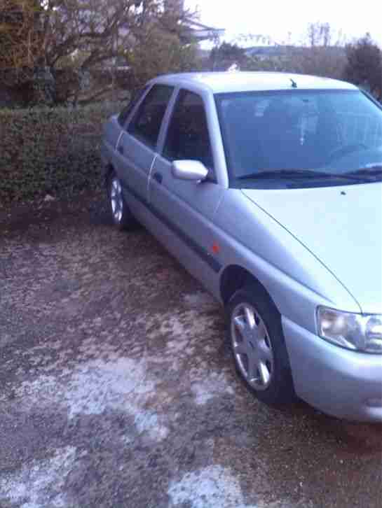 Ford Escord 64000