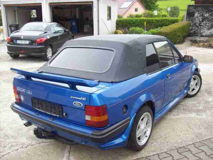 Ford Escort 1,6 i XR3i Cabrio blau m. Foto a. Motorhaube, Oltimer