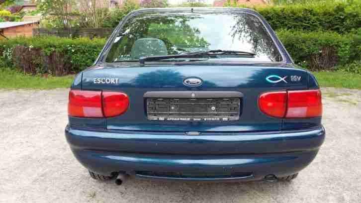 Ford Escort 16 V ZV Servo 4-türig TÜV März 2016 Nichtraucher für Bastler