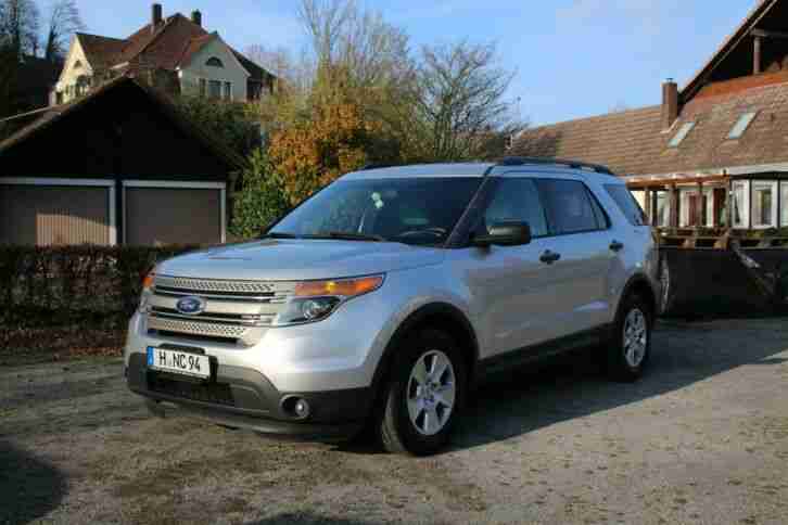 Ford Explorer , 3, 5 l V6 , AHK , Tüv 5 22 , 7 Sitzer, SUV , BJ 2014