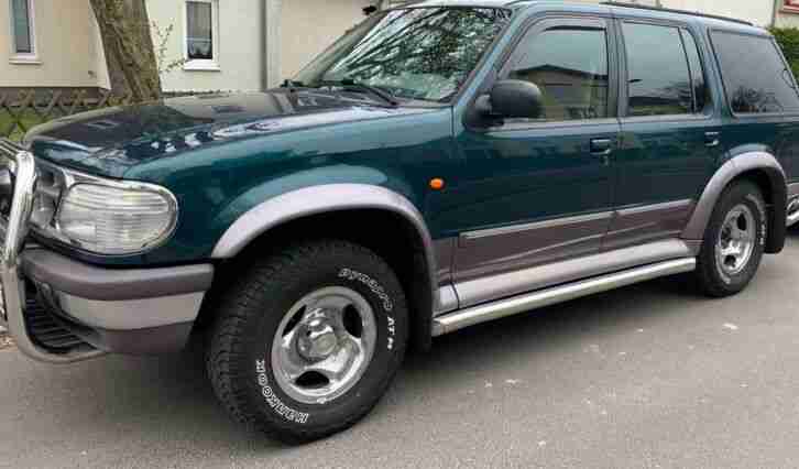 Ford Explorer U2