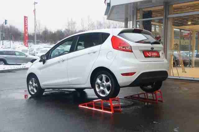 Ford Fiesta 1.25 Ambiente Alu Klima Frontscheibenheiz