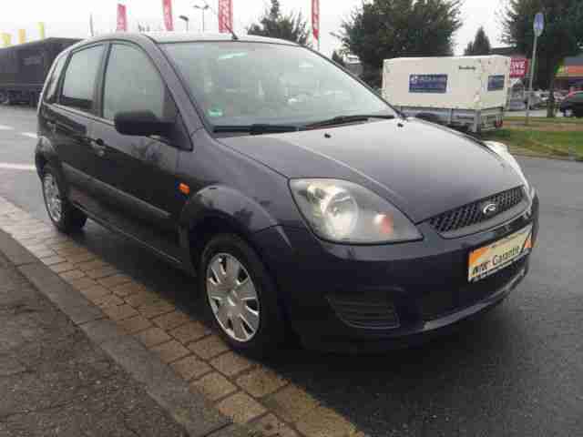 Ford Fiesta 1.3 Ambiente *57.090 Km* 4/5 Tür