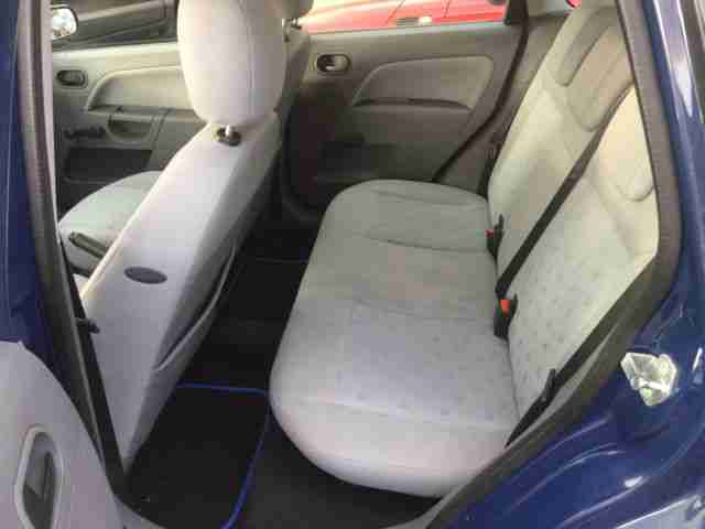 Ford Fiesta 1.3 Basis *** Tüv Neu **