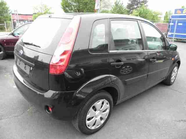 Ford Fiesta 1.3 Fun 5 türig TÜV + AU NEU
