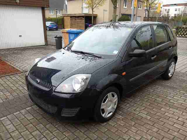 Fiesta 1.3 Fun X, wenig Km, Rentner Fahrzeug