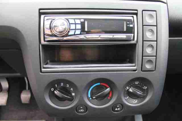 Ford Fiesta 1.3 Klima/Zentral/Servo/ABS/Mp3