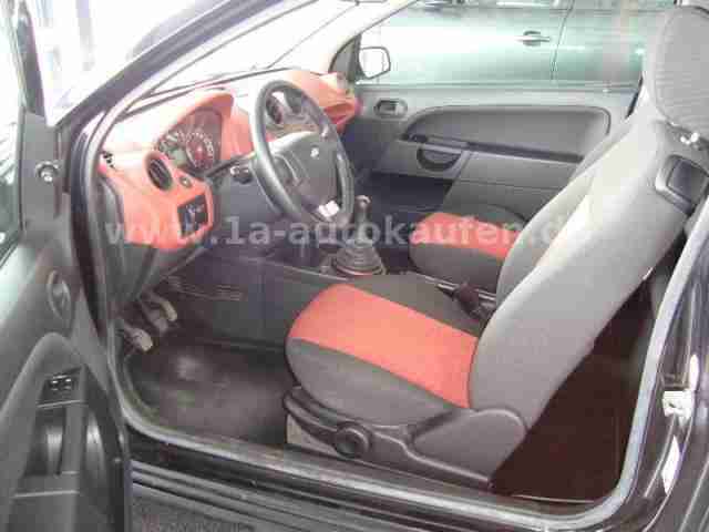 Ford Fiesta 1.3 Style m. Klima/WSS beheizt/1. Hand