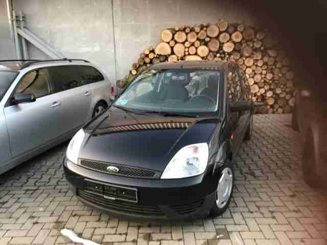 Ford Fiesta 1.3 Viva NUR 021465 KM