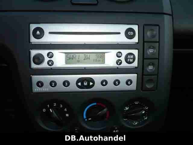 Ford Fiesta 1.4 Futura Klimaanlage Radio-CD