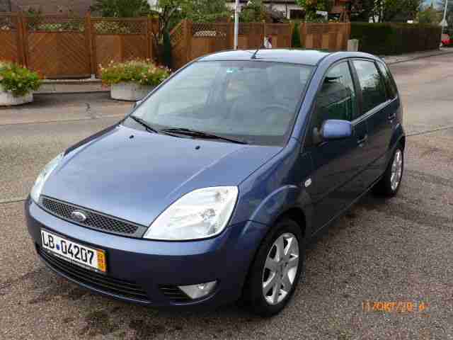 Ford Fiesta 1,6 Ghia, Fiesta, 124000km, Baujahr 2005