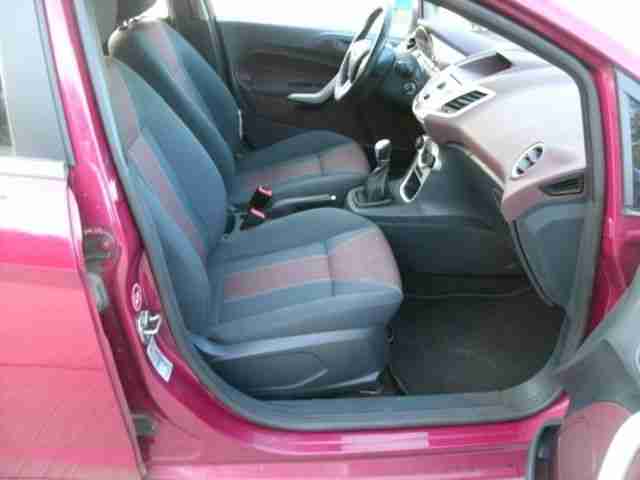 Ford Fiesta 1.6 TDCi Titanium -- Tempomat -- EURO 4