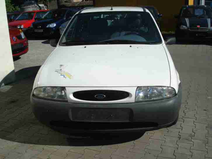 Ford Fiesta 124TKM 5-Türig TÜV 1/15 E.Z. 11/97 Winter-/Bastlerfahrzeug