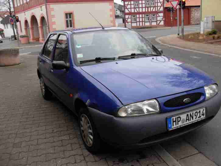 Ford Fiesta BJ 09.1999 -132080km Unfallwagen Frontschaden gerichtet