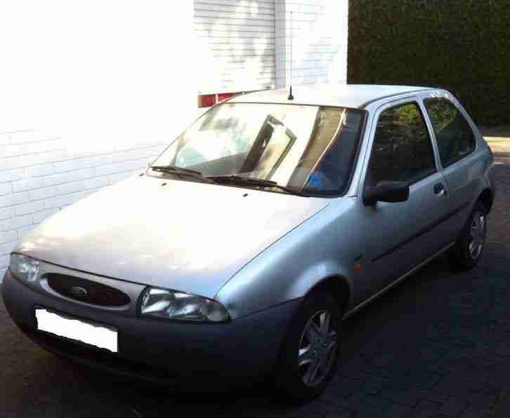 Ford Fiesta Flair, silber, Erstzulassung: 07/1996, ca 97.500 km gelaufen