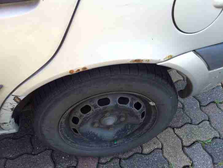 Ford Fiesta TÜV 04/2016