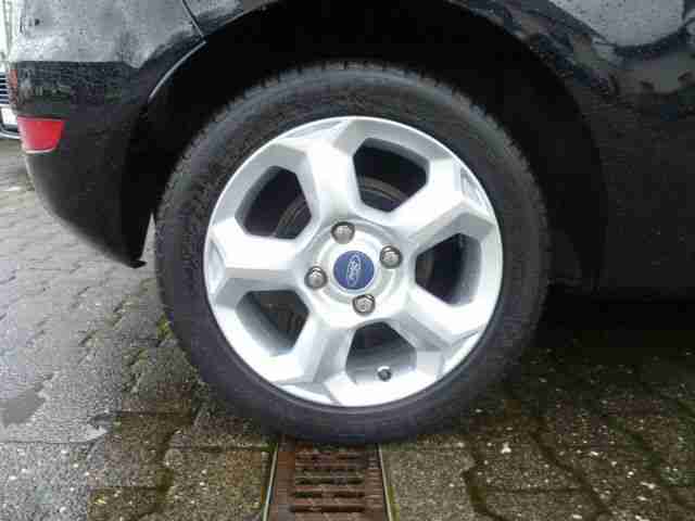Ford Fiesta Trend 3-türig + Alufelgen + Klimaanlage
