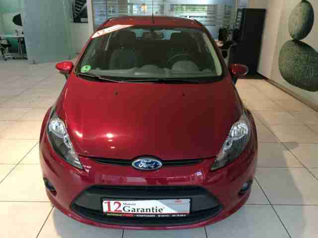 Ford Fiesta Trend 97 PS MAGENTOROT 21 .700KM PDC