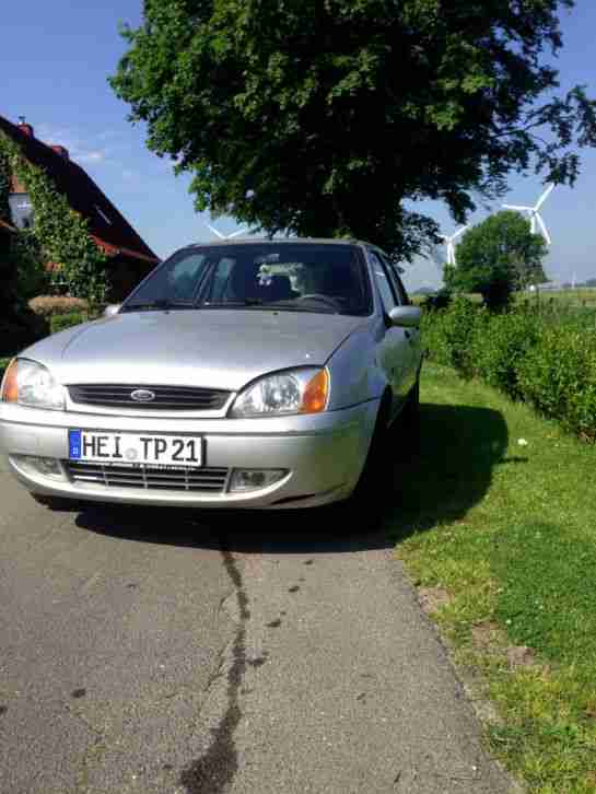 Ford Fiesta Typ : JAS Bj:6/00 KM/h Stand laut Tacho:137191
