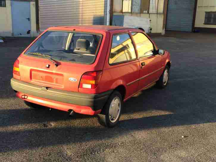 Ford Fiesta fahrbereit Bastlerfahrzeug