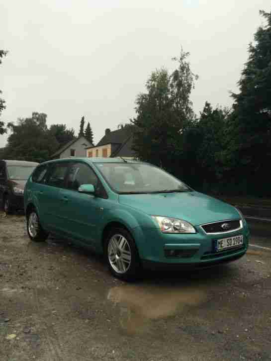 Ford Focus 1.8 L Flexifuel Ghia Kombi