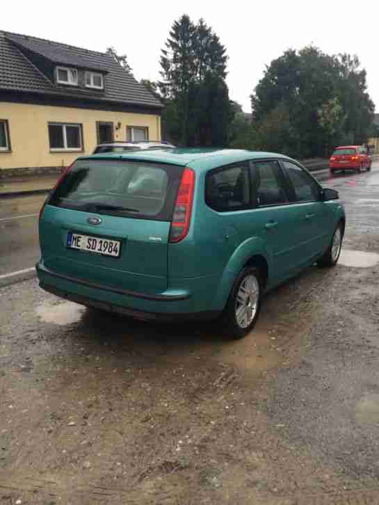 Ford Focus 1.8 L Flexifuel Ghia Kombi