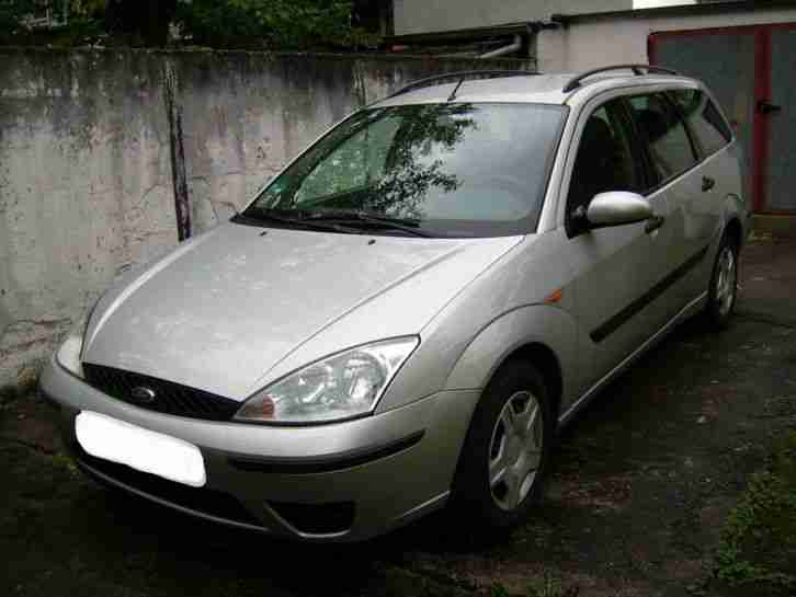 Ford Focus Kombi Diesel gepflegt 90PS grüne Plakette HU 4/17 viele Neuteile Bj02