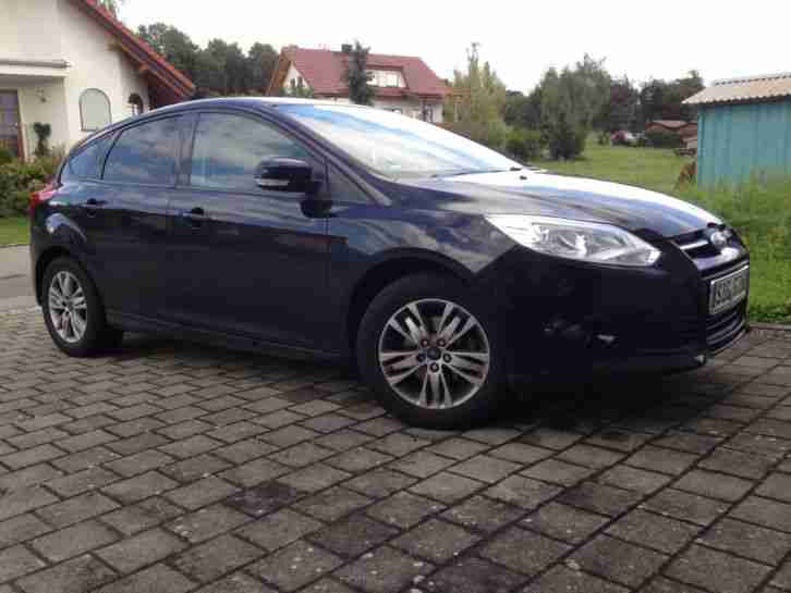 Ford Focus Neues Modell Bj:9/11. Erst 34000km Checkheftgepflegt Nur 1Tag Top Top