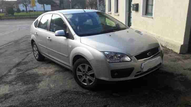 Ford Focus Titanium aus erster Hand