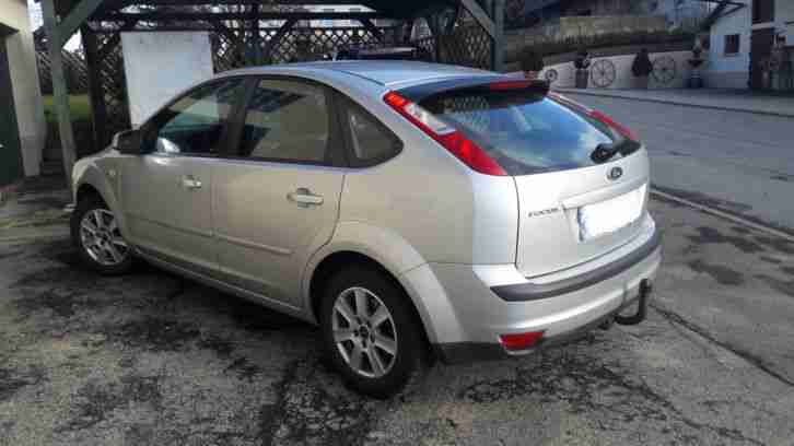 Ford Focus Titanium aus erster Hand