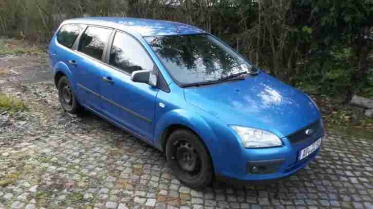 Ford Focus Turnier 1.6 16V Heckschaden