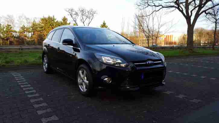 Ford Focus Turnier 2.0 TDCi Titanium+NAVI+Keyfree+Kamera+SHZ+PDC+Tempomat+1.Hand