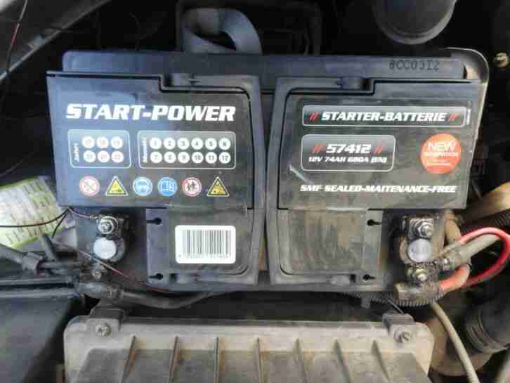 Ford Focus Turnier Ghia, 8Räder, 2j.Tüv 08-2021,Bluetooth, 7" Navi groß, AHK, ES