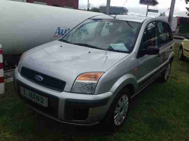 Ford Fusion Ambiente 1.HD 8 FACH BEREIFT