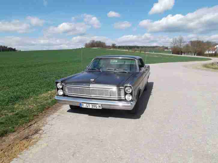 Ford Galaxie 500 Hardtop Sedan